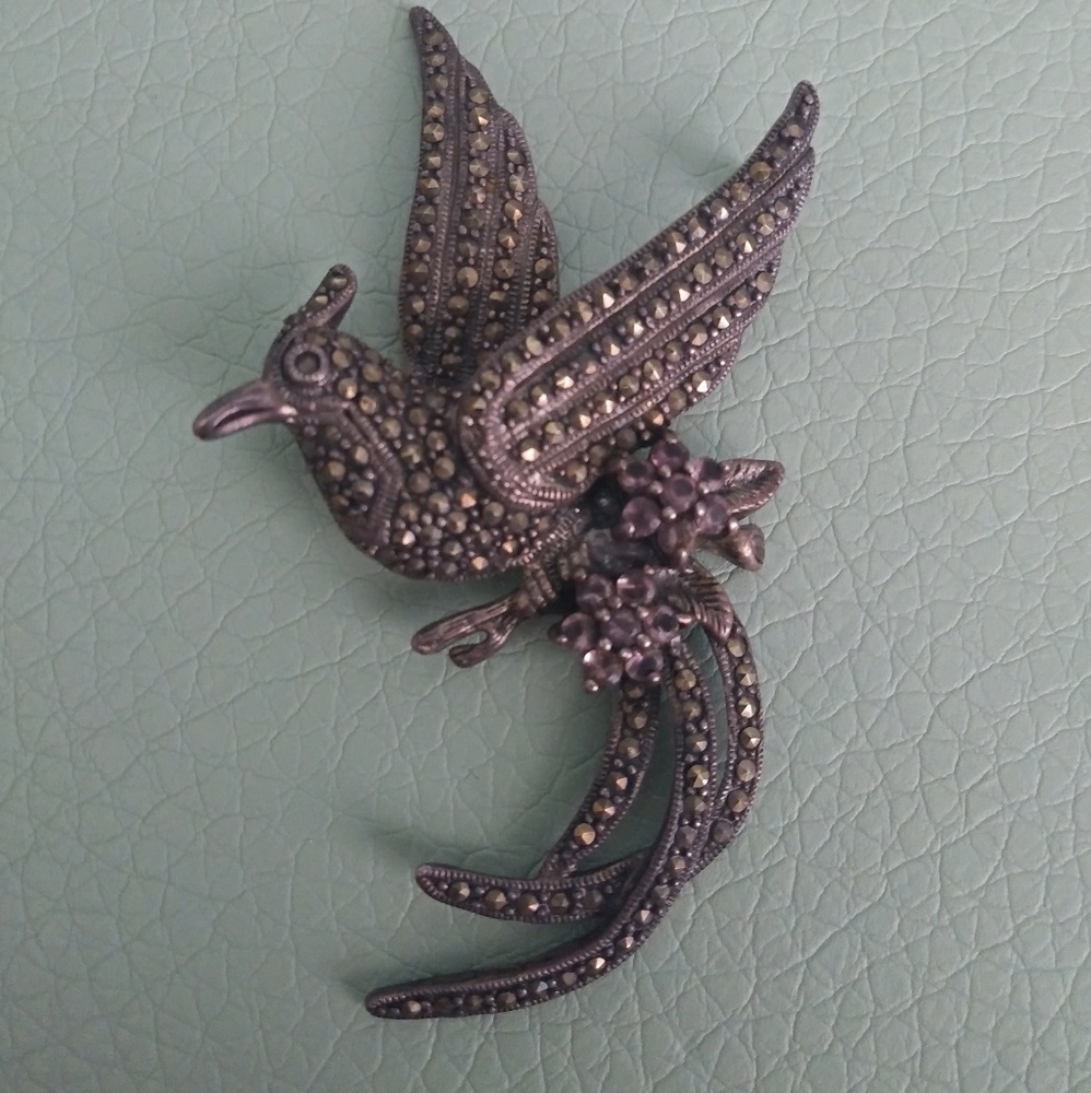 Vintage Marcasite sterling silver brooch